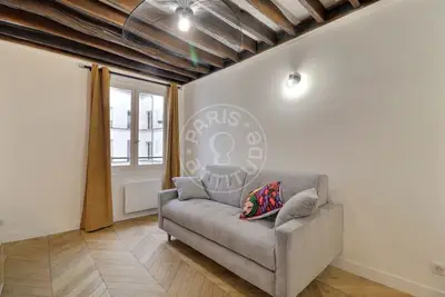 Studio alcove 28m² 4 (1) Montorgueil, Paris 2 1 589 € /Month Available from 09 Jul 2026