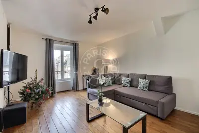Studio 29m² Montorgueil, Paris 2 From 1 560 € /Month Available from 13 Aug 2027
