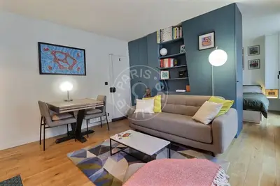 Studio alcove 30m² 4 (1) Canal Saint-Martin, Paris 10 1 520 € /Month Available from 06 Aug 2027