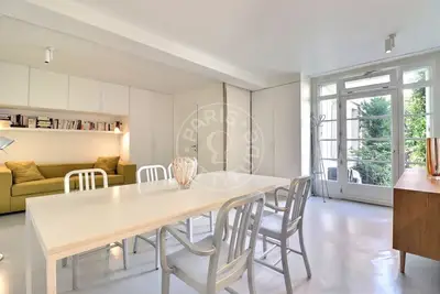 Studio 30m² 5 (2) Saint-Germain, Paris 6 1 751 € /Month Available from 12 Jul 2026