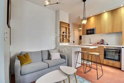 Studio alcove 27m² Porte de Montreuil, Paris 20 1 150 € /Month Available from 06 Oct 2027