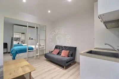 Studio 25m² Marx Dormoy, Paris 18 1 180 € /Month Available from 07 Aug 2026