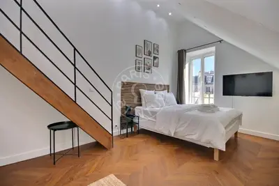 Studio alcove 25m² Montorgueil, Paris 2 1 650 € /Month Available from 30 Jun 2026