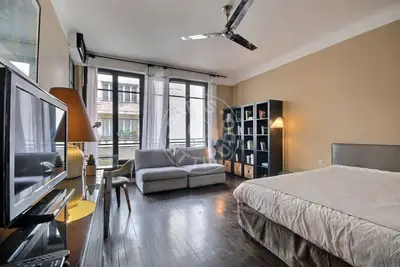 Studio 39m² 4.7 (3) Porte Dauphine, Paris 16 1 500 € /Month Available from 05 Jan 2027