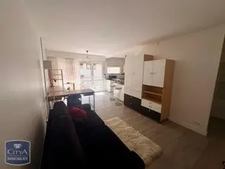 Voir d'autres photos 10 1 300 € CC* Appartement 33 m 2 Paris 16 1 pièce DPE : E 287 kWh/m².an 39 kg CO 2 /m².an À louer : appartement t1 situé dans le