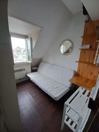 4 500 € CC* Appartement 12 m 2 Paris 7 1 pièce 1 chambre DPE : A 70 kWh/m².an 6 kg CO 2 /m².an Chambre de 12m2 à louer sur paris 07. location chambre 