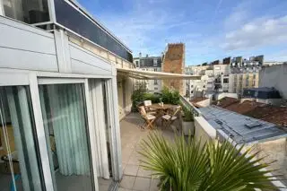 5 1 588 € CC* Appartement 42 m 2 Paris 14 Exclusivité 1 pièce 1 chambre Terrain 25 m 2 DPE : E 310 kWh/m².an 61 kg CO 2 /m².an Studio. fiche id-par272