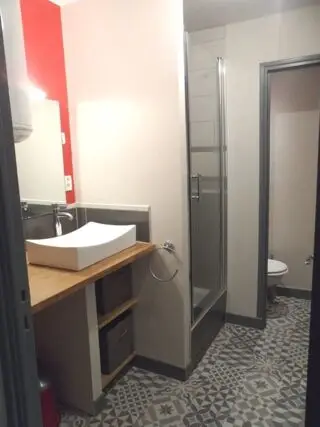 Nouveau Voir d'autres photos 6 905 € CC* Appartement 33 m 2 Paris 6 1 pièce 1 chambre Appartement t2 au calme 33 m² tout confort. appartement deux piè