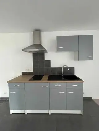 Voir d'autres photos 12 1 020 € CC* Appartement 30 m 2 Paris 1 1 pièce Studio 30m2. studio 30m2 pas d agence pas de demarcheur merci . disponible de s