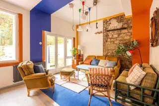 Nouveau 5 1 300 € CC* Maison 355 m 2 Paris 19 5 pièces DPE : B 110 kWh/m².an 10 kg CO 2 /m².an Mouzaia 12 - coliving premium au coeur du 19ème. maison