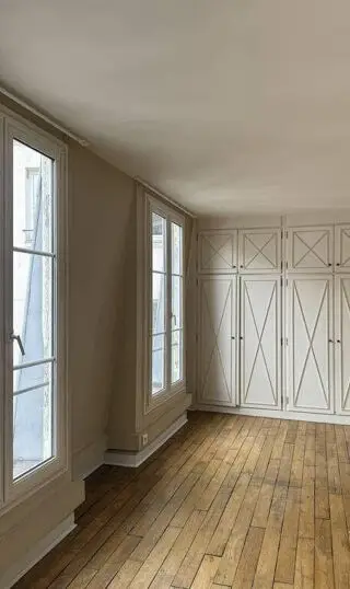 Nouveau 3 1 350 € CC* Appartement 30 m 2 Paris 6 1 pièce DPE : D 250 kWh/m².an 50 kg CO 2 /m².an Beau studio 30 m² paris 6e. appartement de 30 m2 à lo