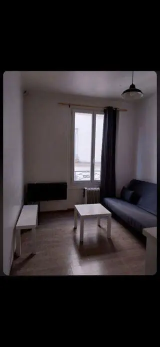 2 690 € CC* Maison 14 m 2 Paris 20 1 pièce DPE : D 250 kWh/m².an 50 kg CO 2 /m².an Location studio 14m2 paris 20eme. maison de 14 m2 à louer sur paris